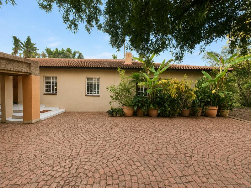 4 Bedroom Property for Sale in Glen Austin Gauteng