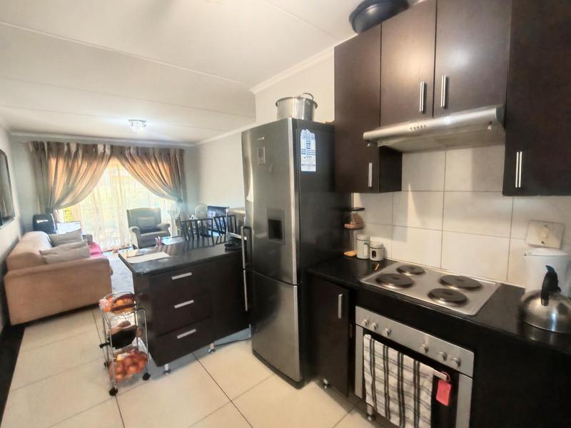 2 Bedroom Property for Sale in Noordwyk Gauteng