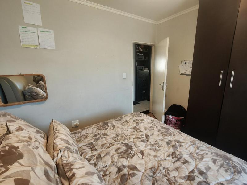 2 Bedroom Property for Sale in Noordwyk Gauteng