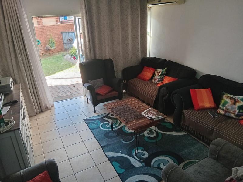 4 Bedroom Property for Sale in Wierda Park Gauteng