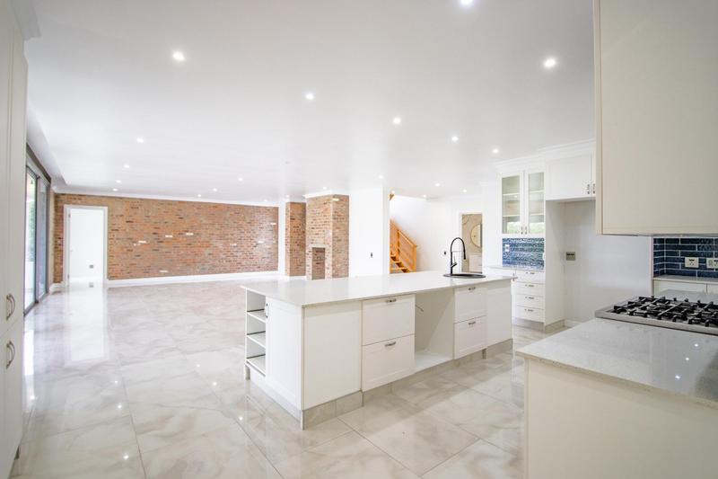 7 Bedroom Property for Sale in Beaulieu Gauteng