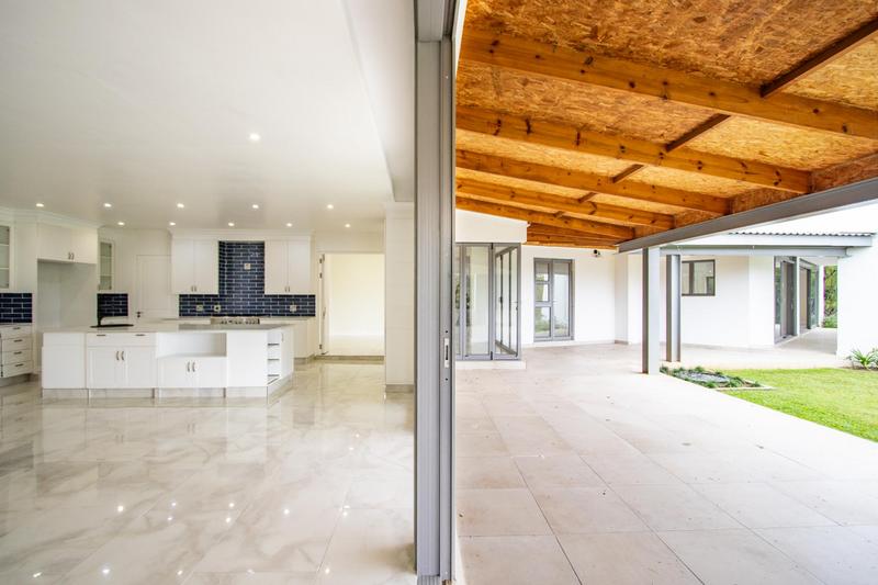 7 Bedroom Property for Sale in Beaulieu Gauteng