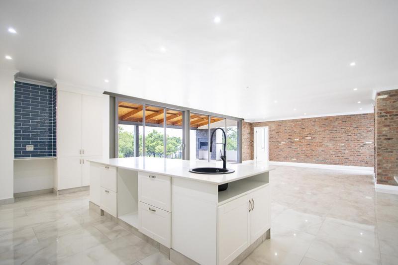 7 Bedroom Property for Sale in Beaulieu Gauteng