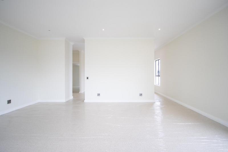 7 Bedroom Property for Sale in Beaulieu Gauteng