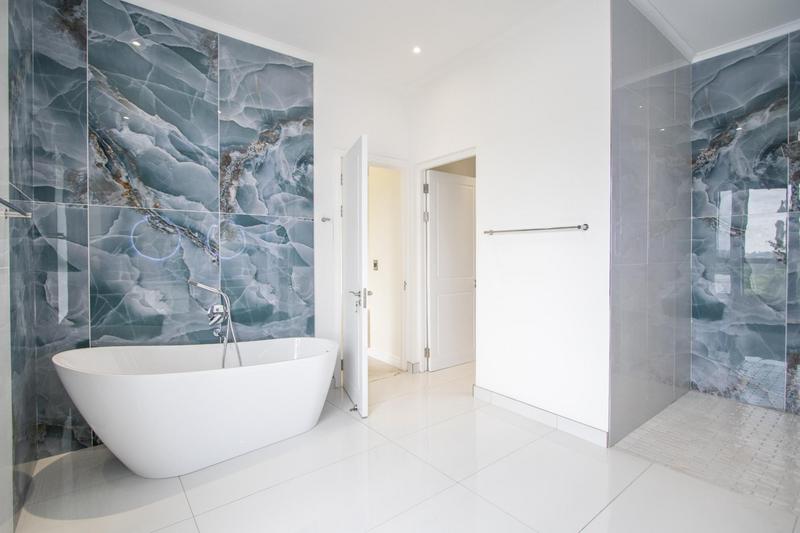 7 Bedroom Property for Sale in Beaulieu Gauteng