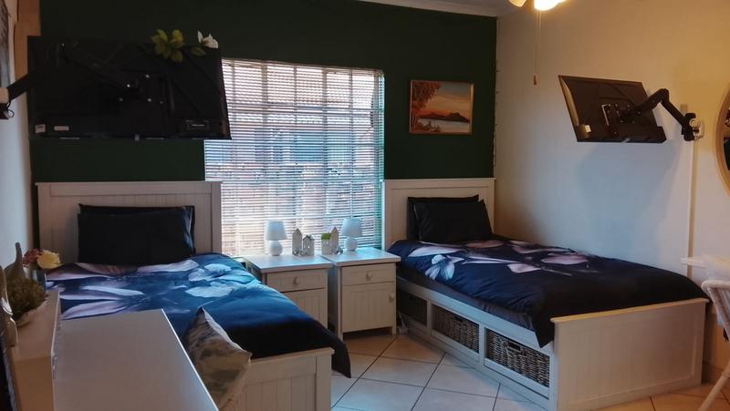 2 Bedroom Property for Sale in Robinpark Gauteng