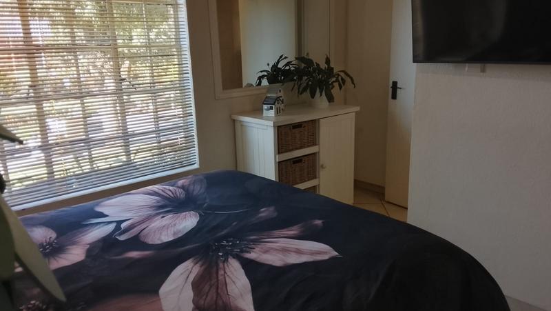 2 Bedroom Property for Sale in Robinpark Gauteng