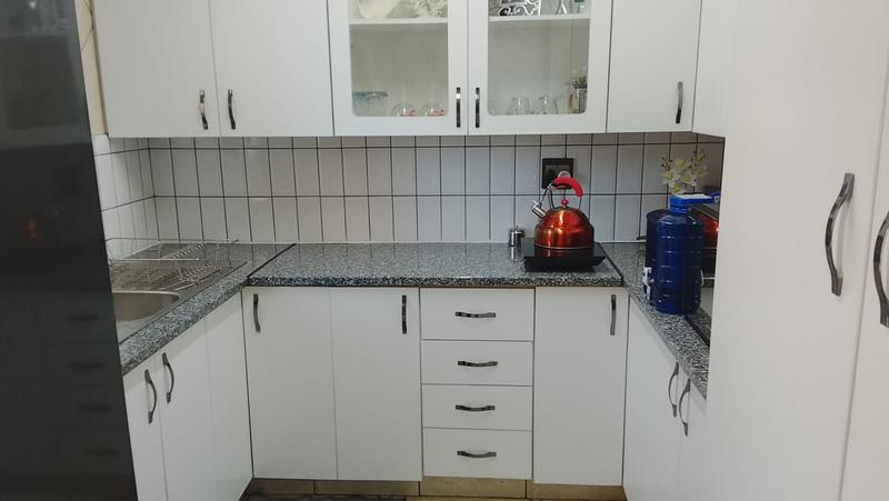 2 Bedroom Property for Sale in Robinpark Gauteng