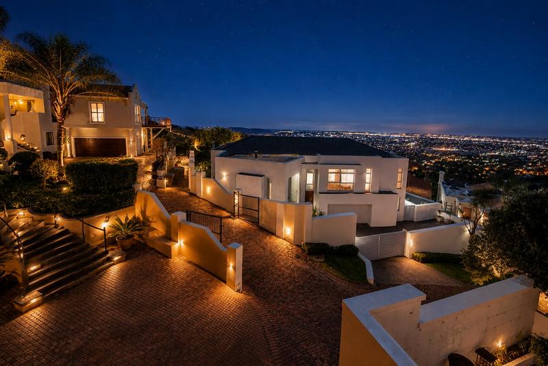 4 Bedroom Property for Sale in Waterkloof Ridge Gauteng