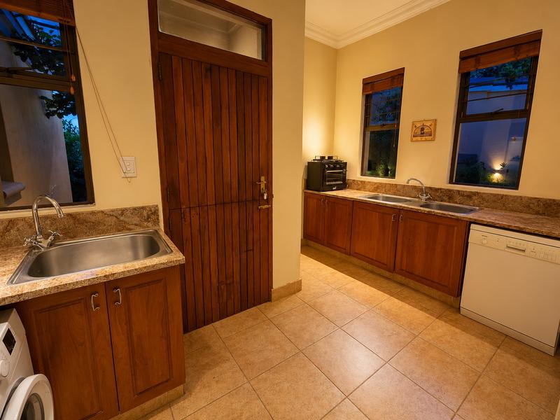 4 Bedroom Property for Sale in Waterkloof Ridge Gauteng