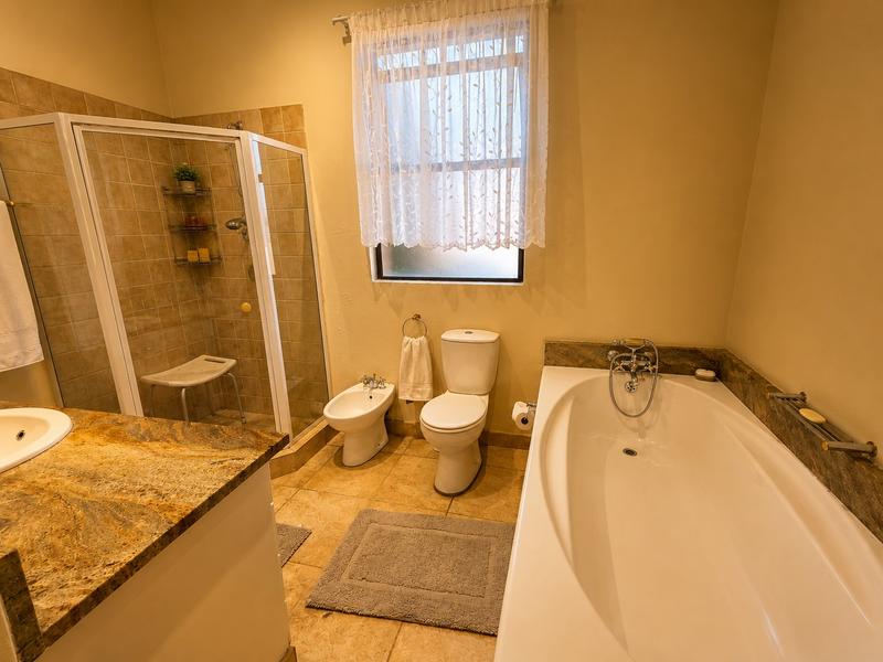 4 Bedroom Property for Sale in Waterkloof Ridge Gauteng