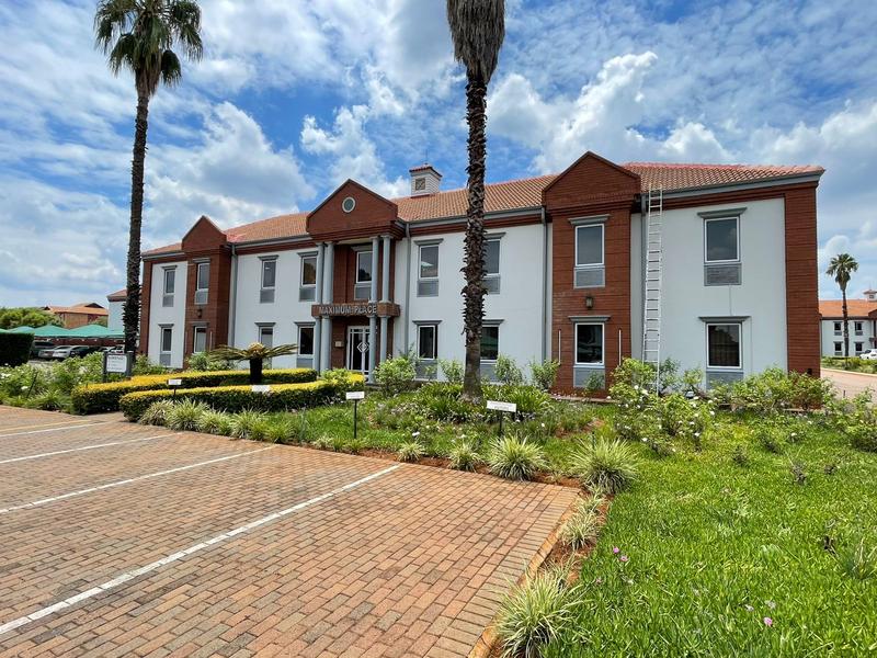 To Let Commercial Property for Rent in Die Hoewes Gauteng