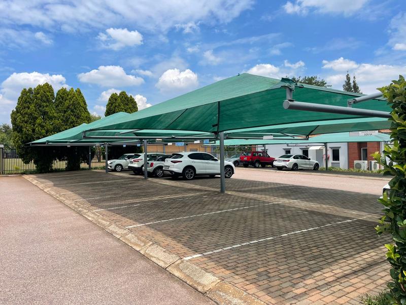 To Let Commercial Property for Rent in Die Hoewes Gauteng