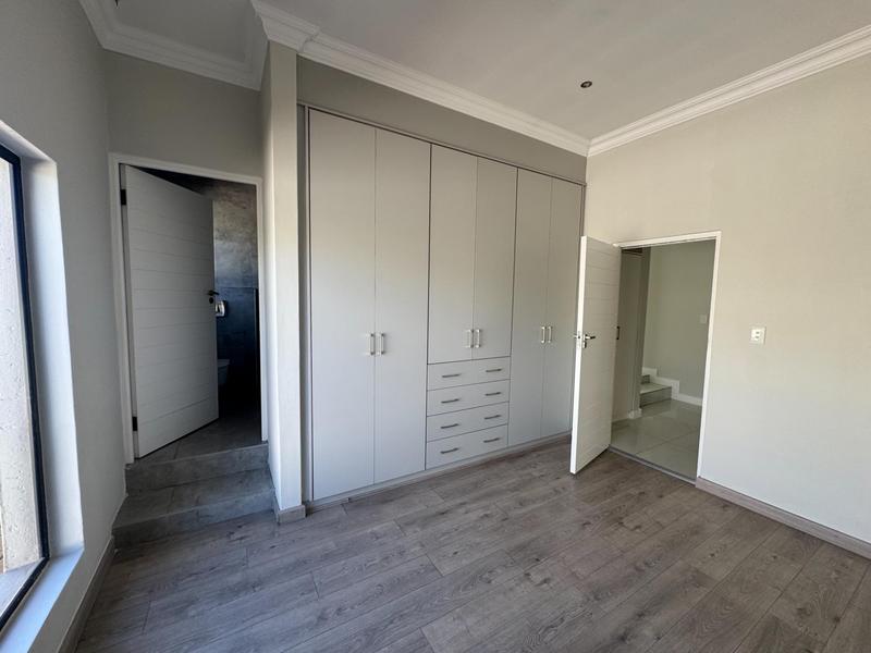 3 Bedroom Property for Sale in Midlands Estate Gauteng
