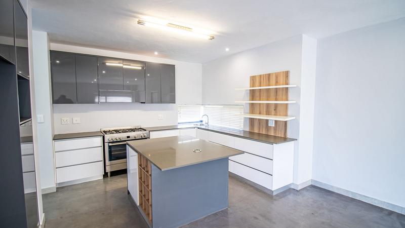 3 Bedroom Property for Sale in Midstream Ridge Gauteng