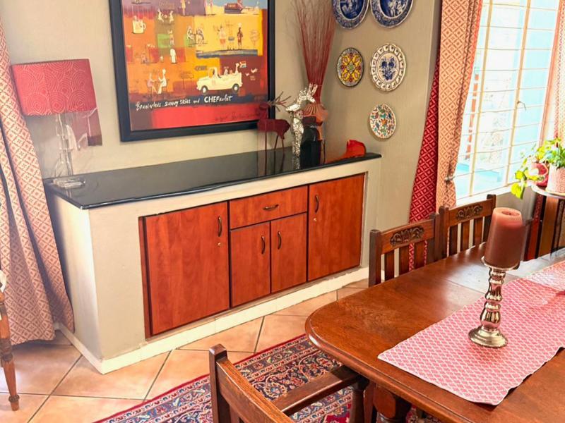 4 Bedroom Property for Sale in Sandown Estate Gauteng