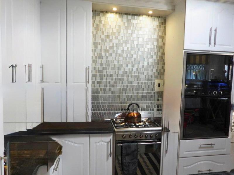 4 Bedroom Property for Sale in Sandown Estate Gauteng