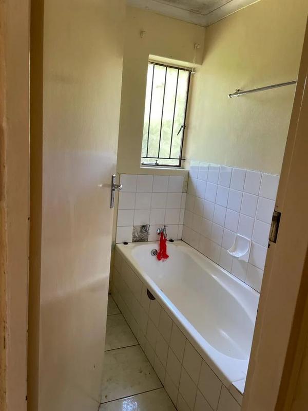 To Let 3 Bedroom Property for Rent in Lombardy West Gauteng