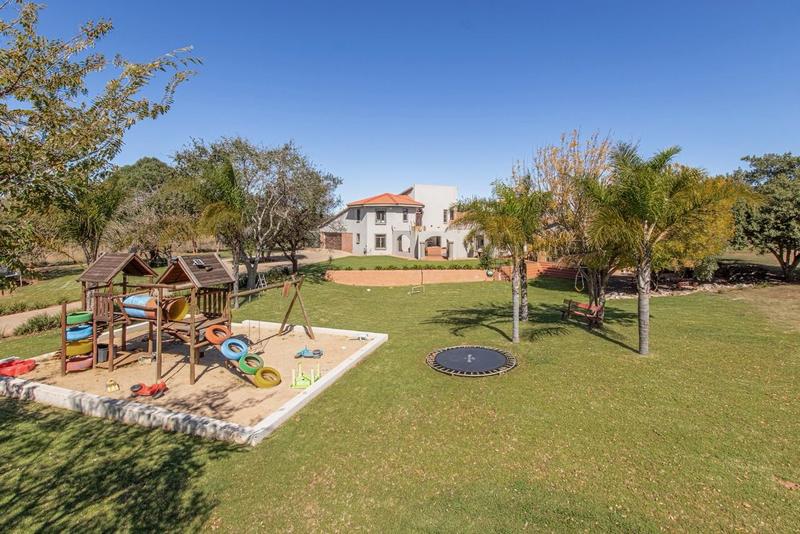 5 Bedroom Property for Sale in Sterkfontein Gauteng