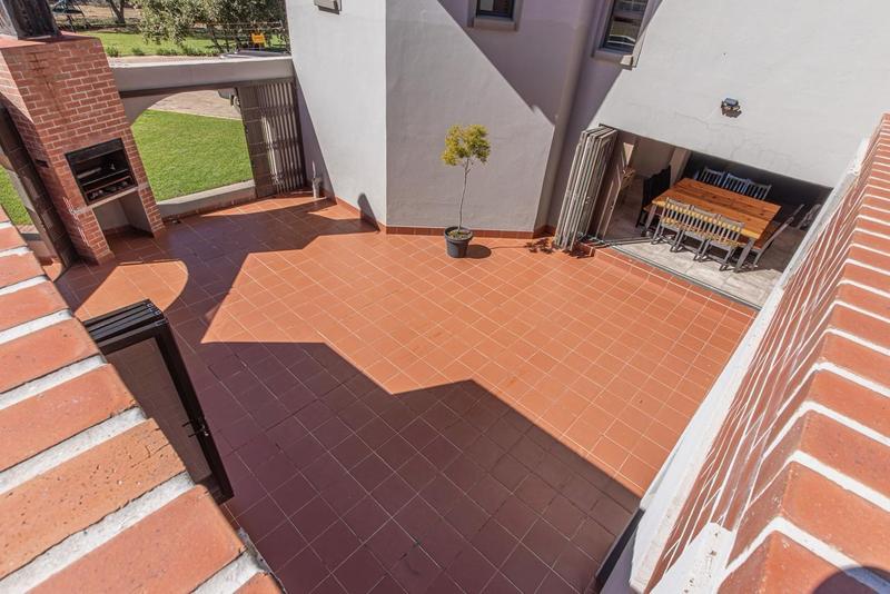 5 Bedroom Property for Sale in Sterkfontein Gauteng