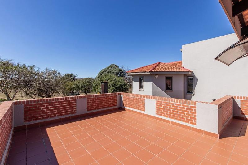 5 Bedroom Property for Sale in Sterkfontein Gauteng