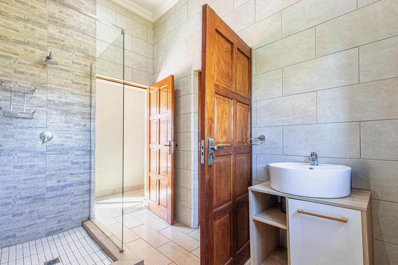 5 Bedroom Property for Sale in Sterkfontein Gauteng
