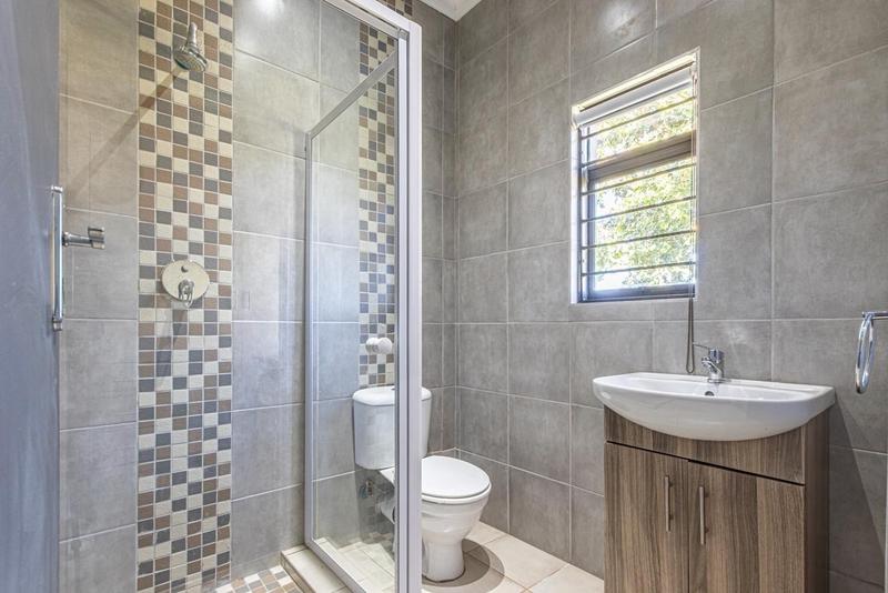 5 Bedroom Property for Sale in Sterkfontein Gauteng