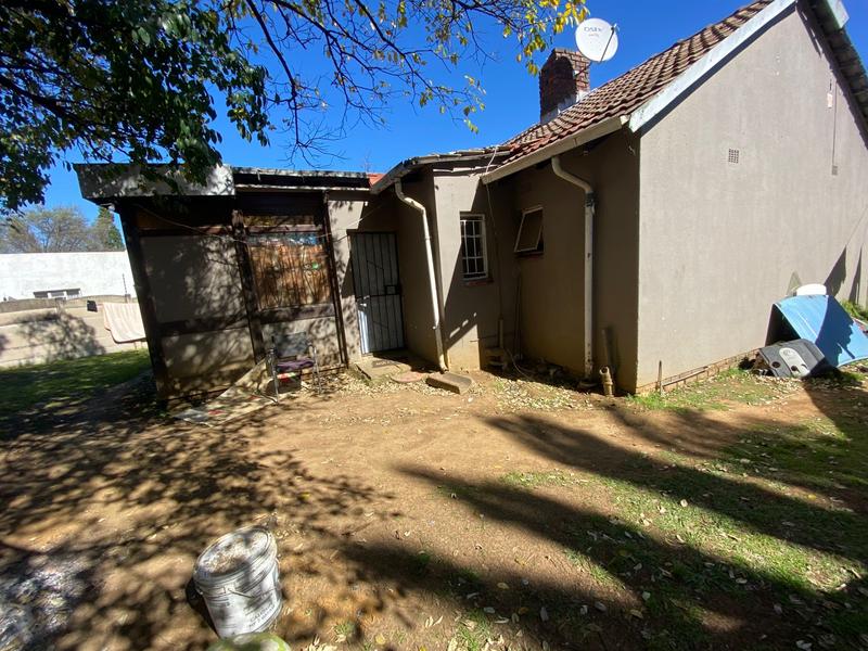 8 Bedroom Property for Sale in Rhodesfield Gauteng