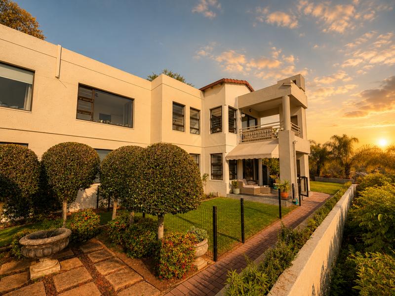 To Let 2 Bedroom Property for Rent in Waterkloof A H Gauteng