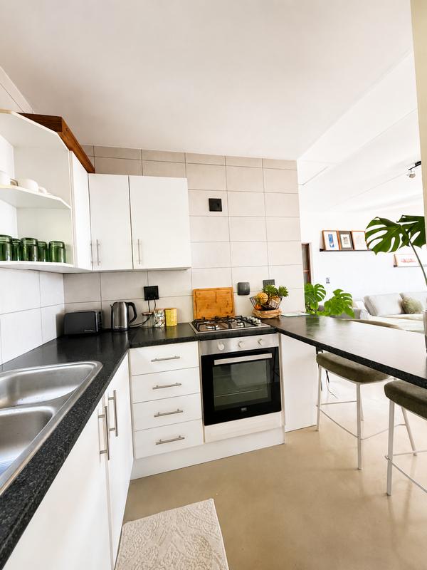 To Let 2 Bedroom Property for Rent in Waterkloof A H Gauteng
