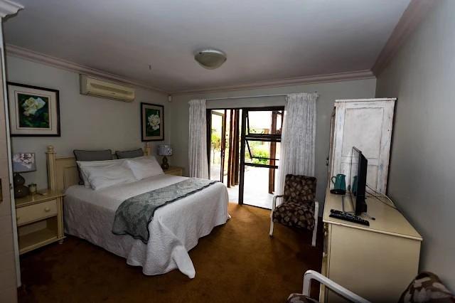 12 Bedroom Property for Sale in Mnandi Gauteng