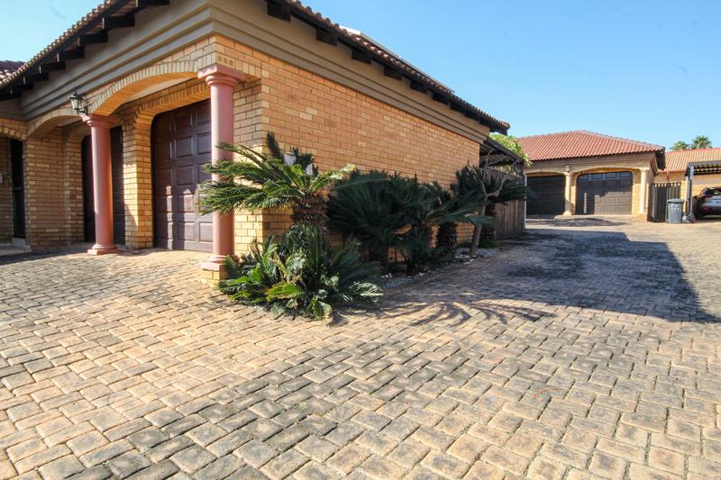 3 Bedroom Property for Sale in Thatchfield Gauteng