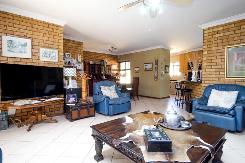3 Bedroom Property for Sale in Thatchfield Gauteng