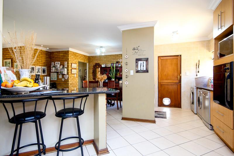 3 Bedroom Property for Sale in Thatchfield Gauteng
