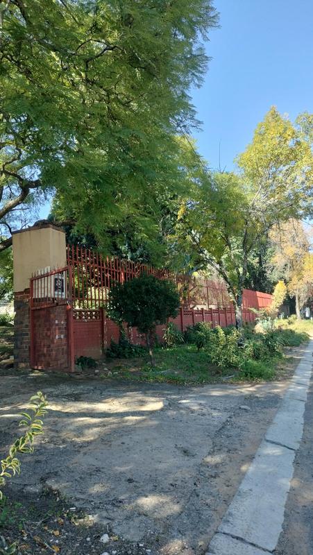 6 Bedroom Property for Sale in Ferndale Gauteng