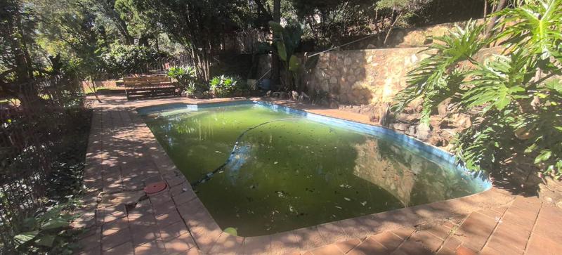 5 Bedroom Property for Sale in Wilro Park Gauteng