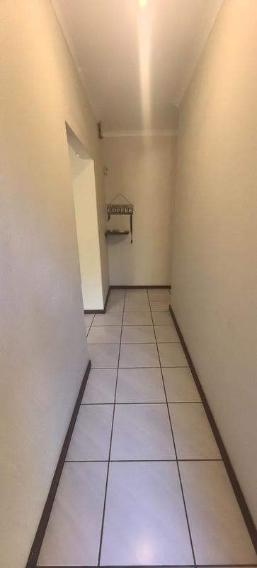 5 Bedroom Property for Sale in Wilro Park Gauteng