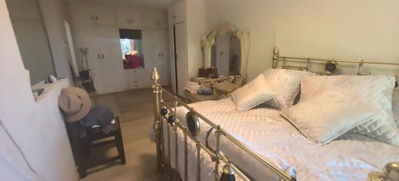 5 Bedroom Property for Sale in Wilro Park Gauteng