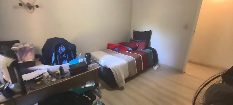 5 Bedroom Property for Sale in Wilro Park Gauteng