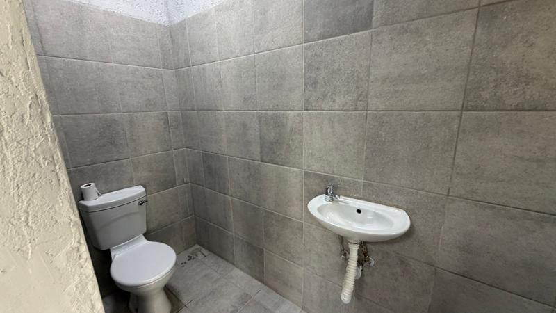 2 Bedroom Property for Sale in Soshanguve VV Gauteng