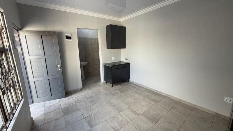 2 Bedroom Property for Sale in Soshanguve VV Gauteng