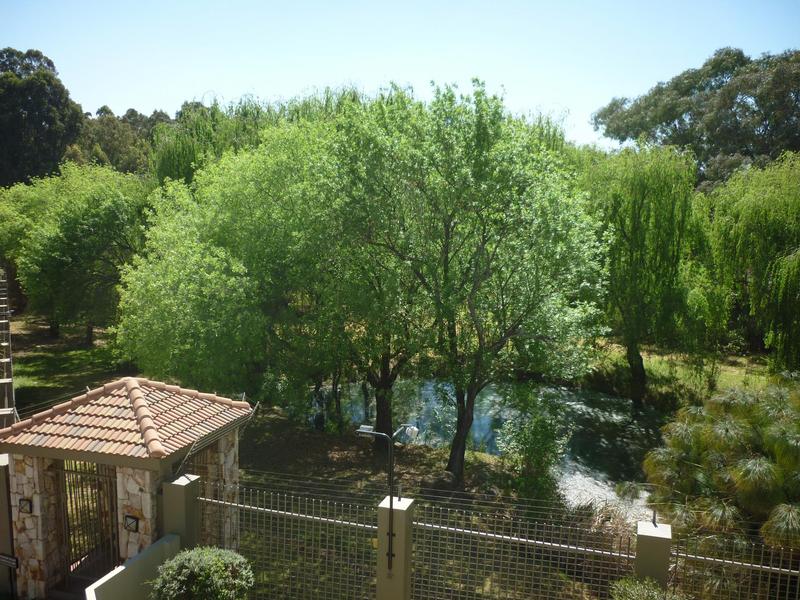 To Let 2 Bedroom Property for Rent in Paulshof Gauteng