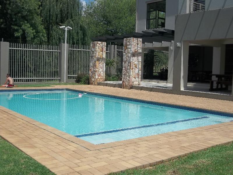 To Let 2 Bedroom Property for Rent in Paulshof Gauteng