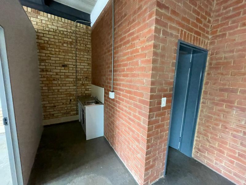 To Let Commercial Property for Rent in Hennopspark Gauteng