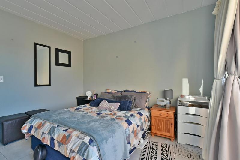 2 Bedroom Property for Sale in Randhart Gauteng