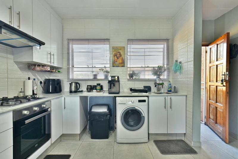 2 Bedroom Property for Sale in Randhart Gauteng