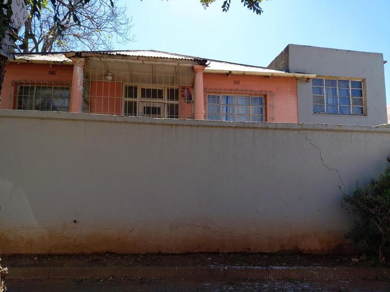 10 Bedroom Property for Sale in Lorentzville Gauteng