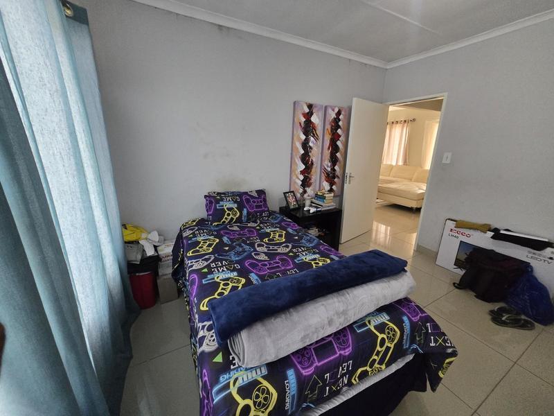 To Let 2 Bedroom Property for Rent in Mondeor Gauteng