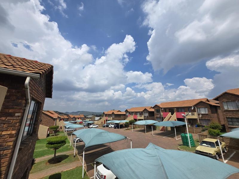 To Let 2 Bedroom Property for Rent in Mondeor Gauteng