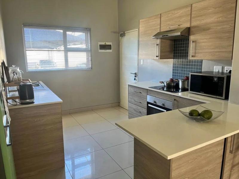 To Let 2 Bedroom Property for Rent in Midridge Park Gauteng